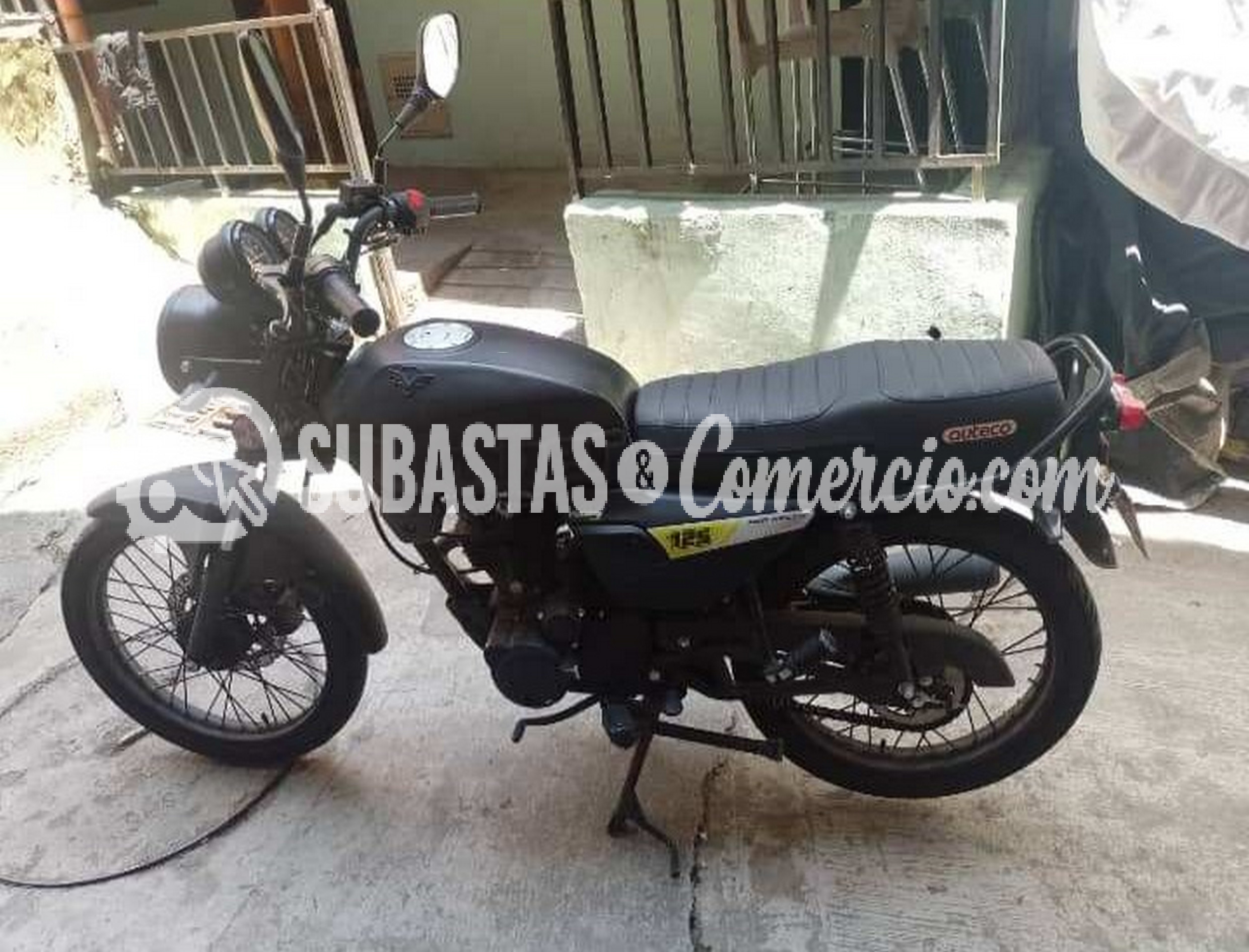 Motocicleta Victory  Bomber 125 mt 125cc Mod.2025 Placa - IHU62H